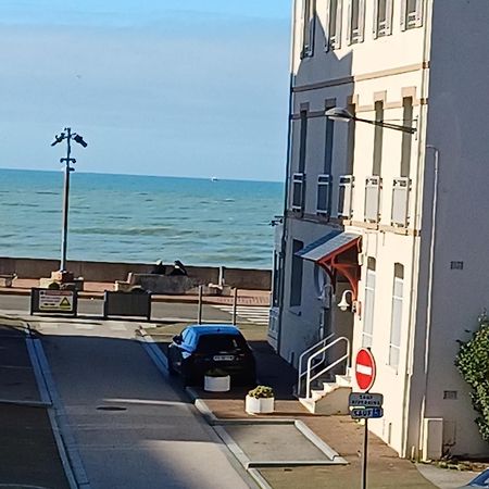 Appartement Avec Balcon Au 1Er Etage Vue Laterale Mer A 50 Metres De La Plage A Mers Les Bains. Ngoại thất bức ảnh