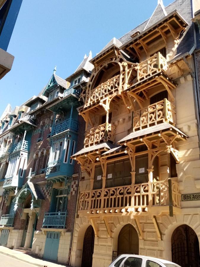 Appartement Avec Balcon Au 1Er Etage Vue Laterale Mer A 50 Metres De La Plage A Mers Les Bains. Ngoại thất bức ảnh